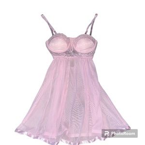Daisy Fuentes size small baby pink lingerie top